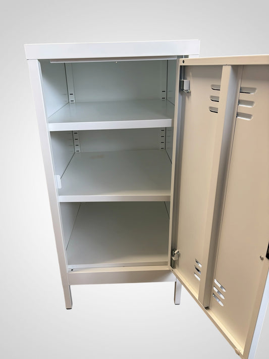 Mocka Low Single Locker in White