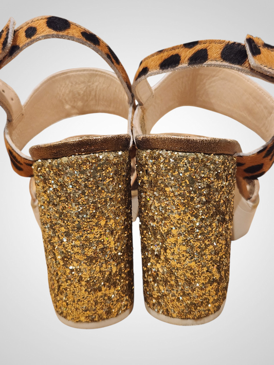 Hey Monday by Augustine Leopard Print Heels - Size 6